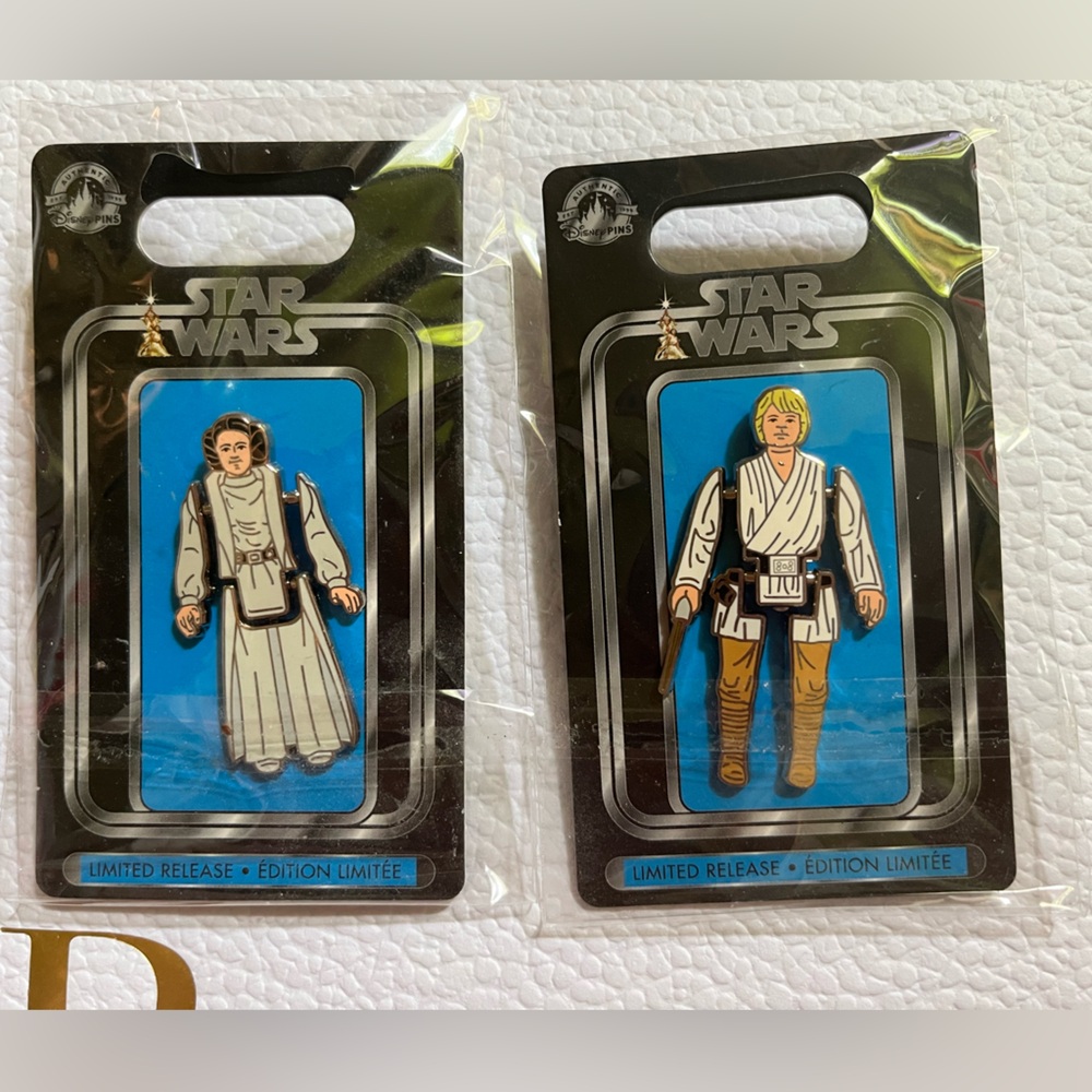 Disney Star Wars Enamel Pin Set Leia and Luke action figures